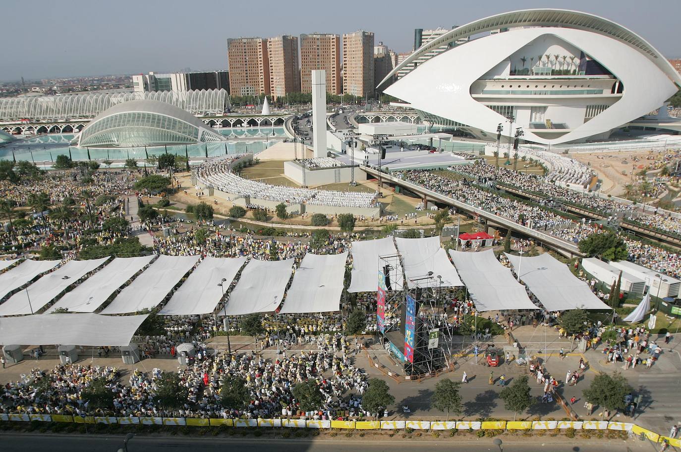 Visit of Pope Benedict XVI to Valencia 2006 1